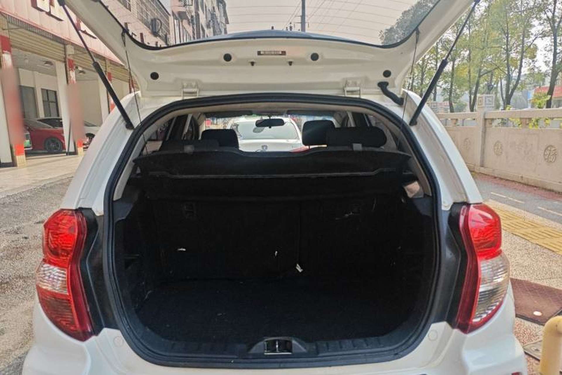 Used CHANGAN CX20 2014 1.4L IMT Sunroof Navigation Version China V Standard Trunk
