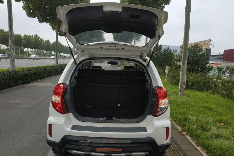 Used CHANGAN CX20 2014 1.4L Manual Sport Edition China V Standard Trunk