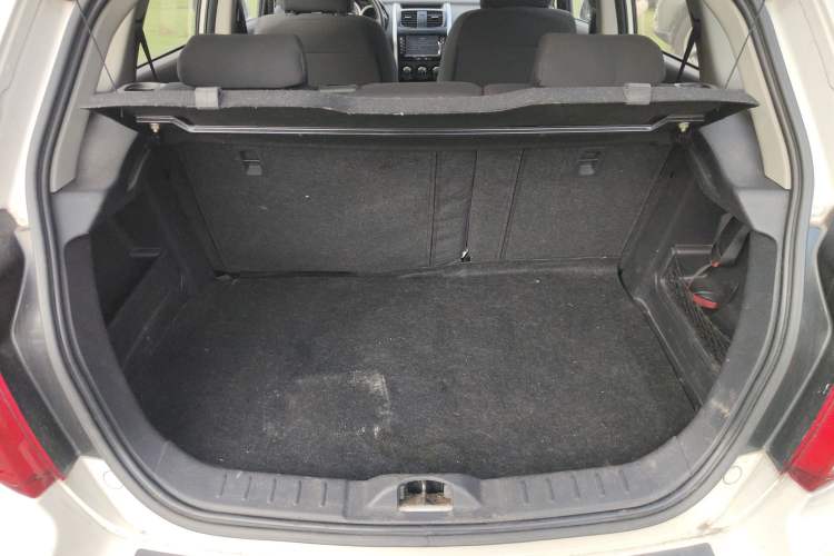 Used CHANGAN CX20 2014 1.4L Manual Sunroof Navigation Version China V Standard Trunk