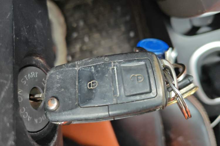 Used CHANGAN CX20 2014 1.4L Manual Sunroof Navigation Version – China IV Standard Vehicle Key