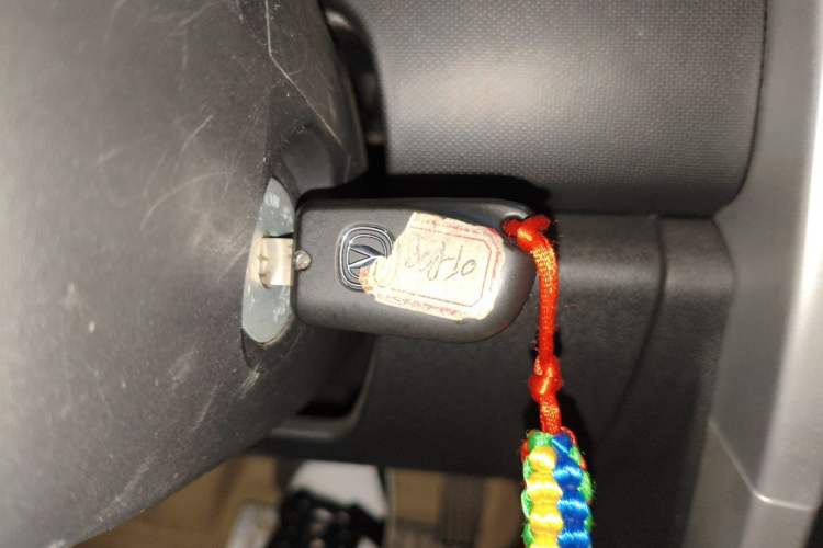 Used CHANGAN CX20 2014 1.4L IMT Sunroof Navigation Version China IV Standard Vehicle Key