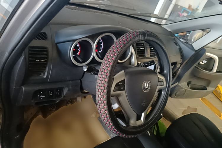 Used CHANGAN CX20 2014 1.4L Manual Sunroof Navigation Version – China IV Standard Center Console
