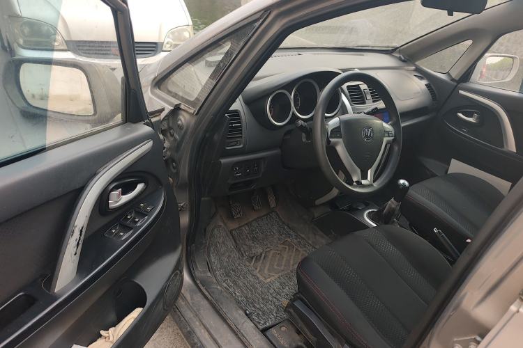 Used CHANGAN CX20 2014 1.4L Manual Sport Version China IV Standard Driver Seat