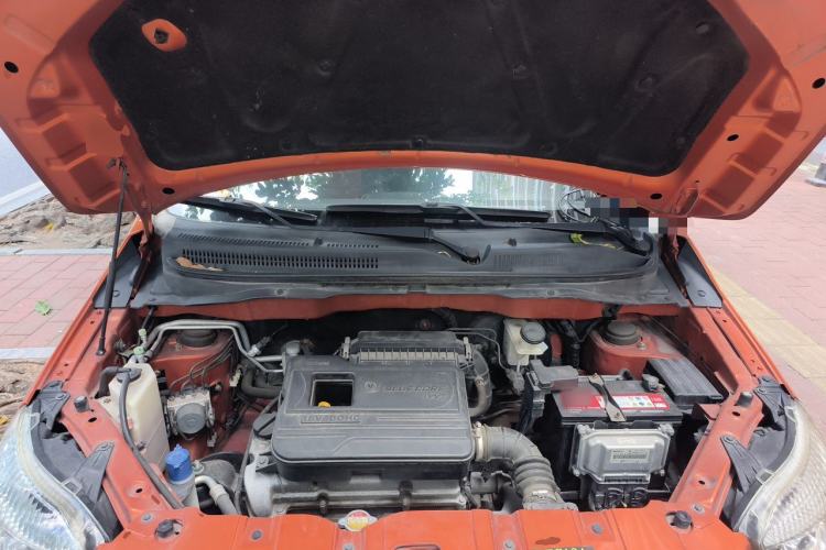 Used CHANGAN CX20 2014 1.4L IMT Sunroof Navigation Version China V Standard Engine Bay