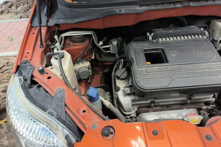 Used CHANGAN CX20 2014 1.4L IMT Sunroof Navigation Version China V Standard Engine Bay Right