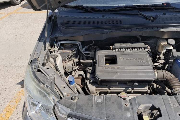 Used CHANGAN CX20 2014 1.4L IMT Sunroof Navigation Version China IV Standard Engine Bay Right