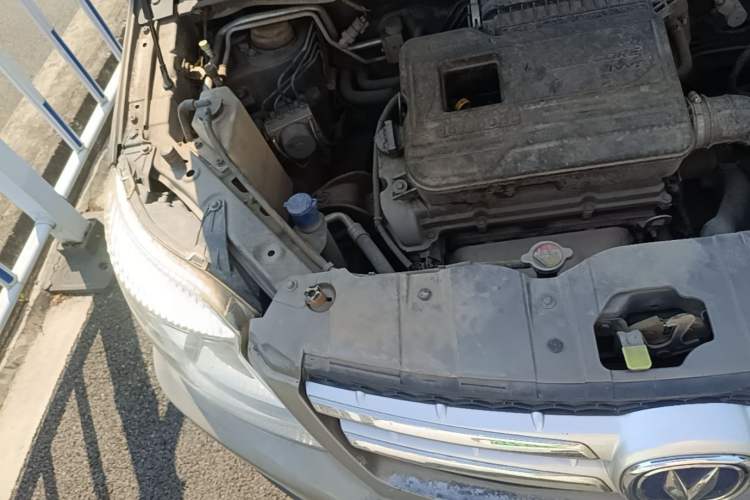 Used CHANGAN CX20 2014 1.4L Manual Sunroof Navigation Version – China IV Standard Engine Bay Right
