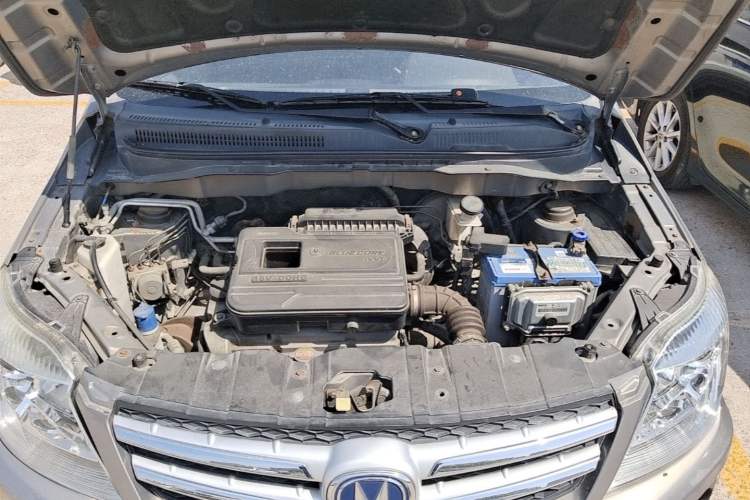 Used CHANGAN CX20 2014 1.4L IMT Sunroof Navigation Version China IV Standard Engine Bay