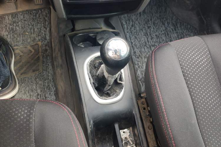 Used CHANGAN CX20 2014 1.4L Manual Sport Version China IV Standard Gear Lever