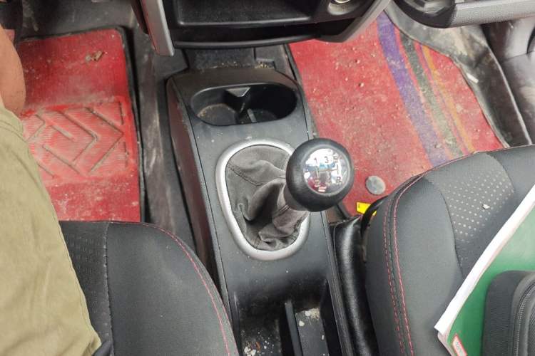 Used CHANGAN CX20 2014 1.4L Manual Sport Version China IV Standard Gear Lever
