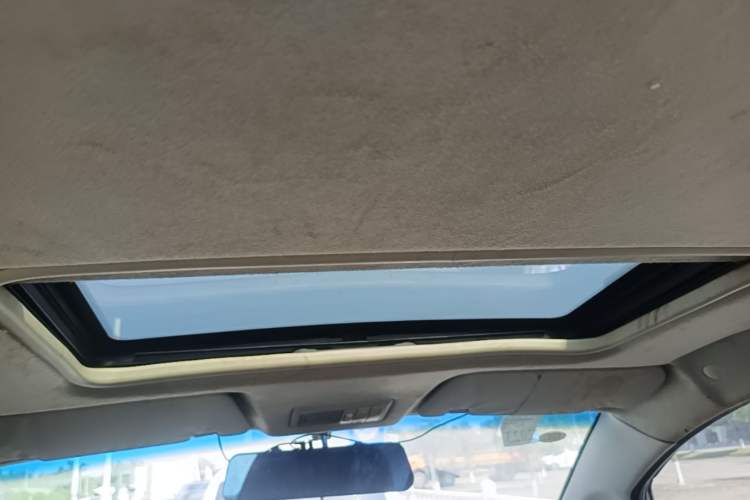Used CHANGAN CX20 2014 1.4L Manual Sunroof Navigation Version – China IV Standard Headliner