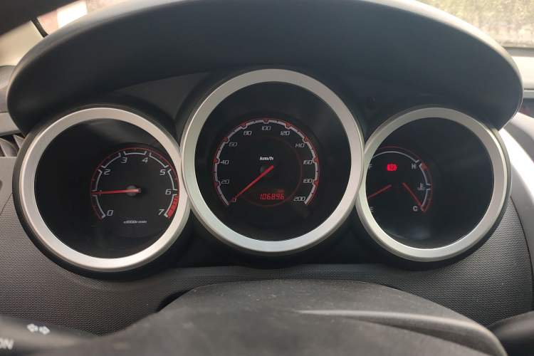 Used CHANGAN CX20 2014 1.4L Manual Sport Version China IV Standard Instrument Cluster