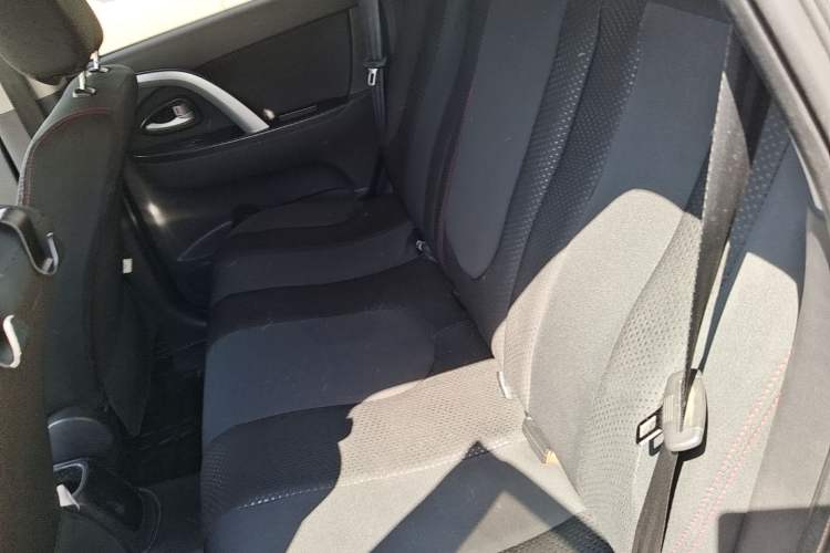 Used CHANGAN CX20 2014 1.4L IMT Sunroof Navigation Version China IV Standard Left Rear Seat