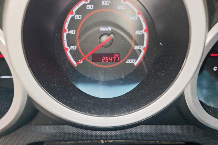 Used CHANGAN CX20 2014 1.4L Manual Sport Version China IV Standard Odometer Close Up