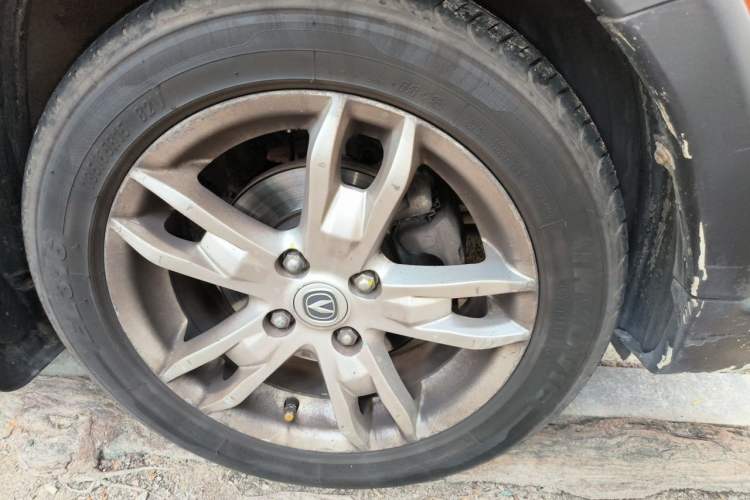 Used CHANGAN CX20 2014 1.4L IMT Sunroof Navigation Version China V Standard Right Front Wheel Hub