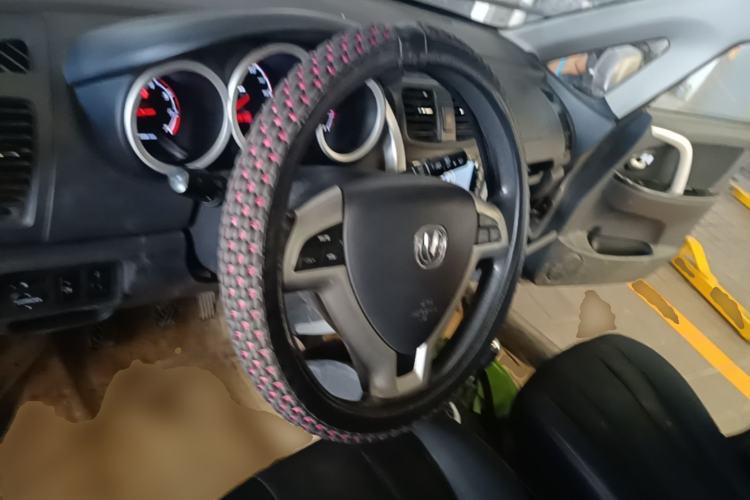 Used CHANGAN CX20 2014 1.4L Manual Sunroof Navigation Version – China IV Standard Steering Wheel