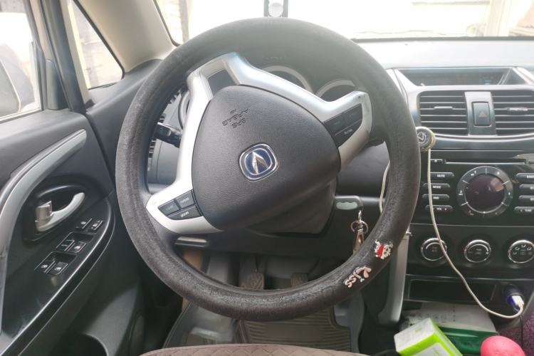 Used CHANGAN CX20 2014 1.4L Manual Sport Edition China V Standard Steering Wheel