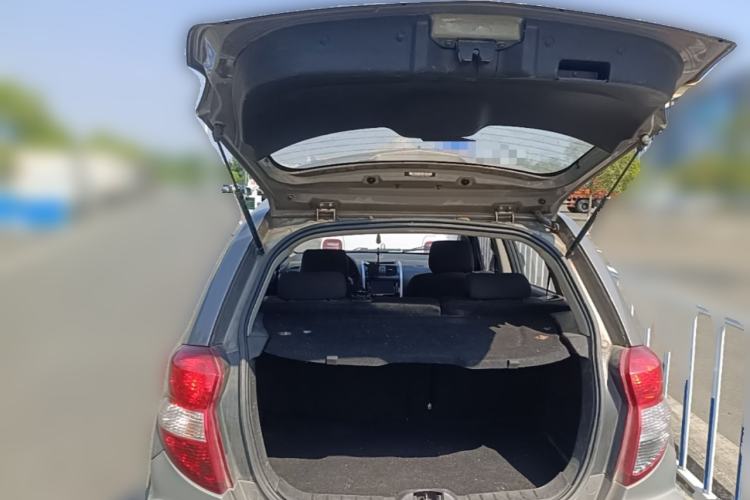 Used CHANGAN CX20 2014 1.4L Manual Sunroof Navigation Version – China IV Standard Trunk