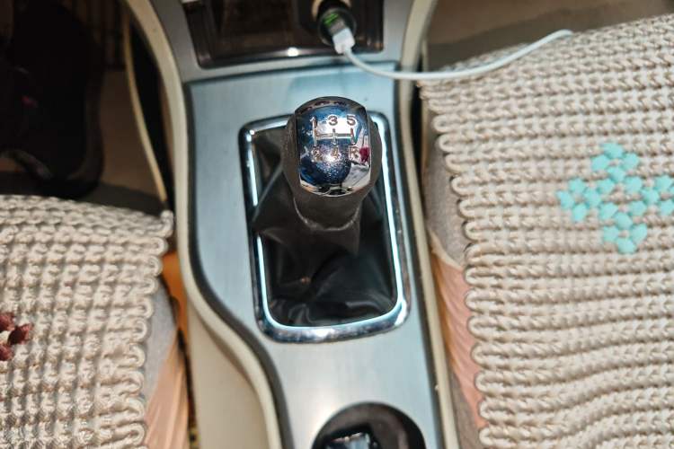Used CHANGAN CX30 2011 Sedan 1.6L Manual Luxury Model Gear Lever