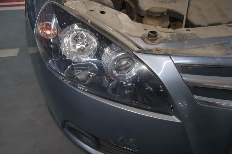 Used CHANGAN CX30 2012 Sedan 1.6L Manual Luxury Model Right Front Headlight