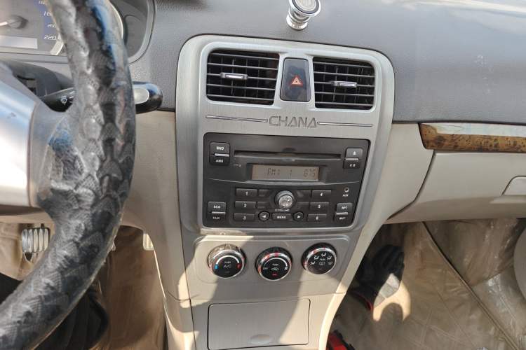 Used CHANGAN CX30 2012 Sedan 1.6L Manual Luxury Model Audio And AC Panel