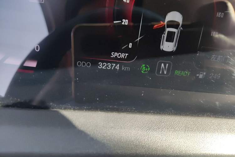 Used CHANGAN E-Pro 2020 High-Performance Edition Odometer Close Up