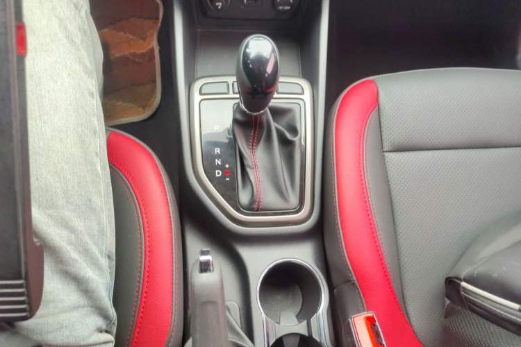 Used CHANGAN Eado 2016 1.6L Automatic Junku Model Gear Lever