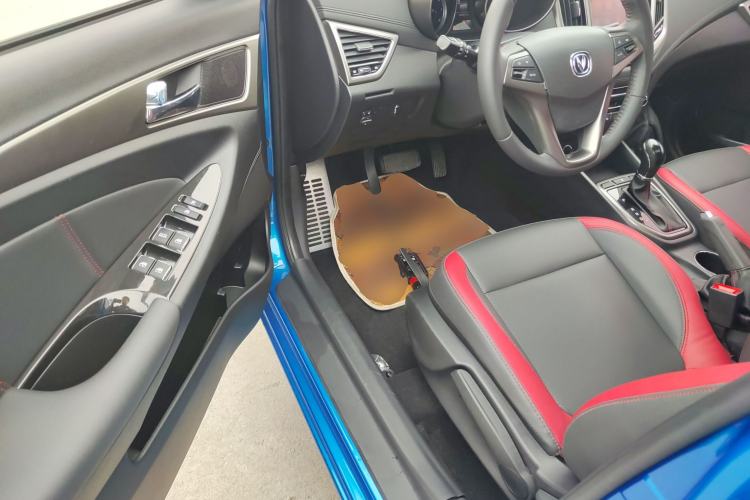 Used CHANGAN Eado 2016 1.6L Automatic Junku Model Interior 3