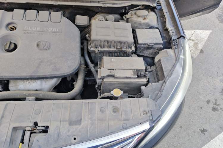 Used CHANGAN Eado 2012 1.6L Manual Luxury Model China IV Standard Engine Bay Left