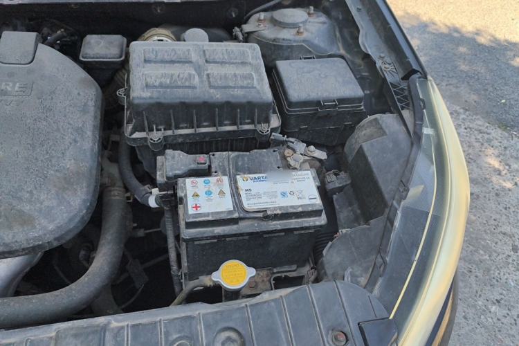 Used CHANGAN Eado 2012 1.6L Manual Luxury Version China IV Standard Engine Bay Left