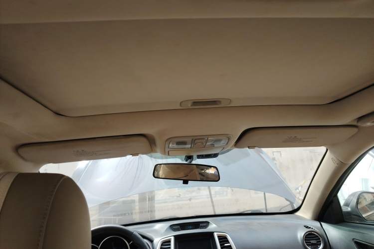 Used CHANGAN Eado 2012 1.6L Manual Luxury Version China IV Standard Headliner