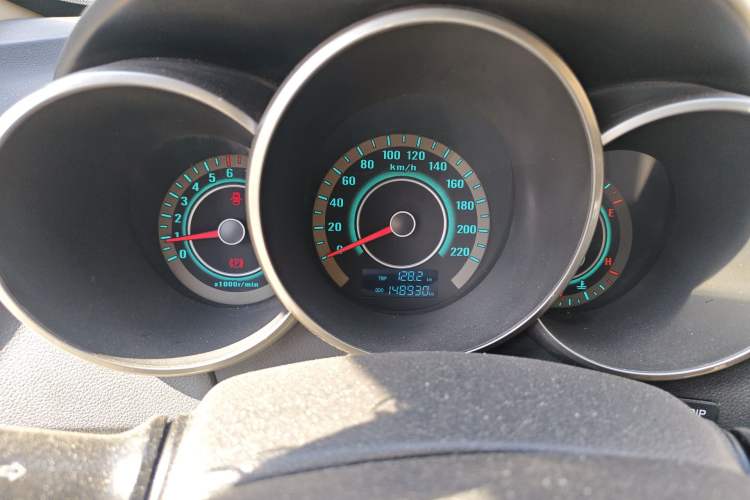 Used CHANGAN Eado 2012 1.6L Manual Luxury Model China IV Standard Instrument Cluster
