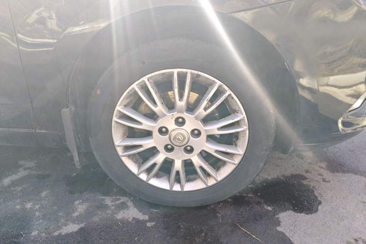 Used CHANGAN Eado 2012 1.6L Manual Luxury Model China IV Standard Right Front Wheel Hub