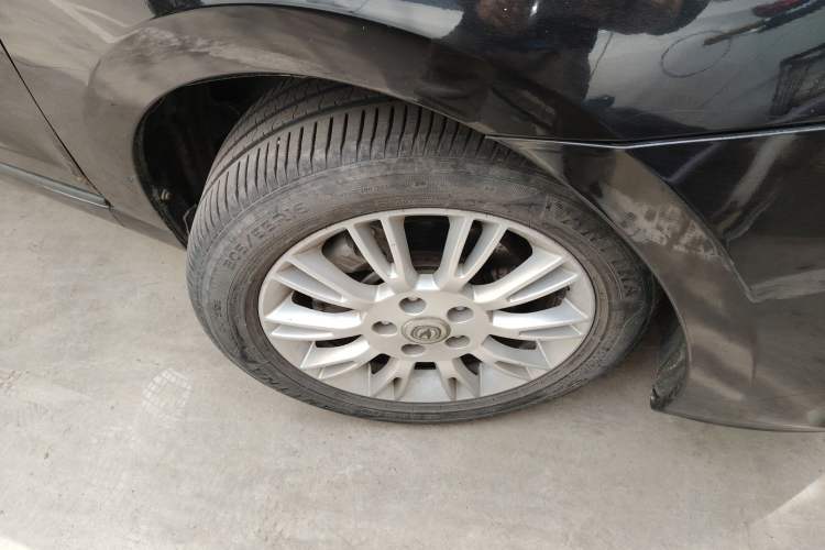 Used CHANGAN Eado 2012 1.6L Manual Luxury Version China IV Standard Right Front Wheel Hub