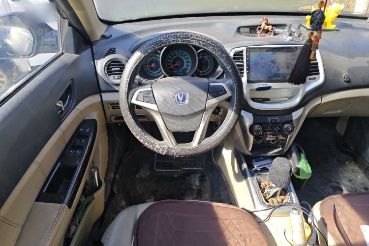 Used CHANGAN Eado 2012 1.6L Manual Luxury Model China IV Standard Steering Wheel