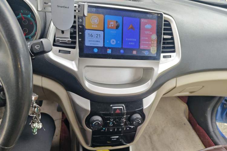 Used CHANGAN Eado 2012 1.6L Manual Luxury Version China IV Standard Audio And AC Panel