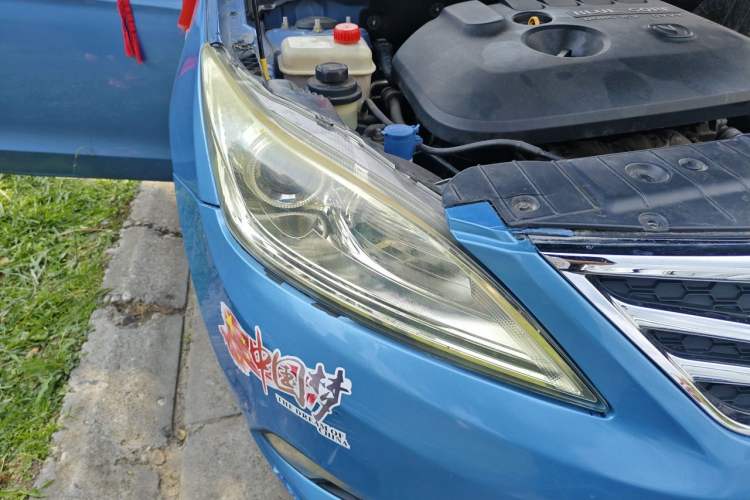 Used CHANGAN Eado 2012 1.6L Manual Luxury Version China IV Standard Right Front Headlight
