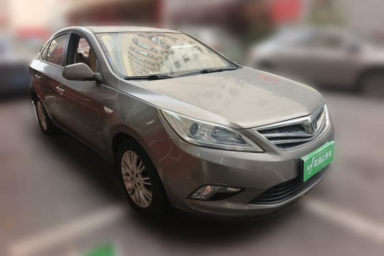 Used CHANGAN Eado 2012 1.6L Manual Luxury Model China IV Standard Front Right 45 Deg