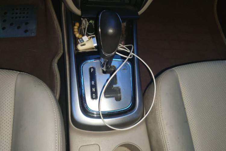Used CHANGAN Eado 2012 1.6L Automatic Prestige Model China IV Standard Gear Lever