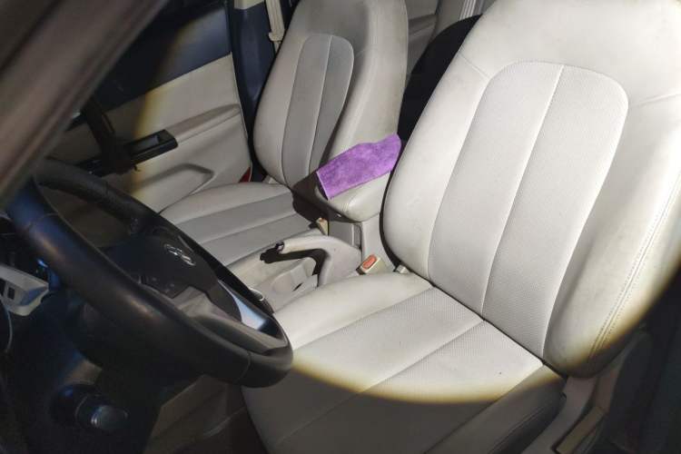 Used CHANGAN Eado 2012 1.6L Automatic Prestige Model China IV Standard Left Front Seat