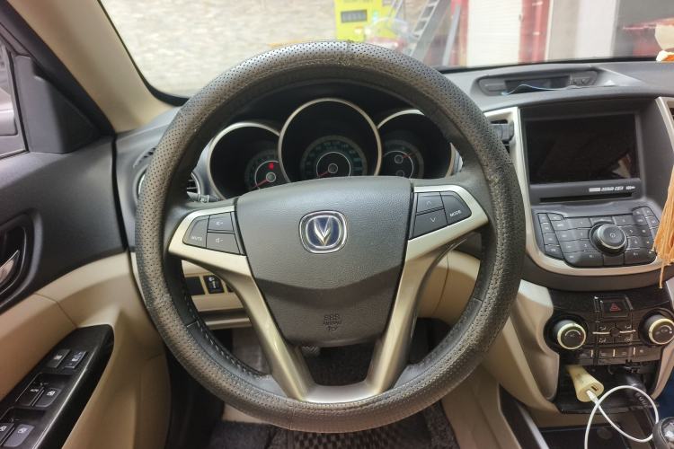 Used CHANGAN Eado 2012 1.6L Manual Luxury Model China IV Standard Steering Wheel