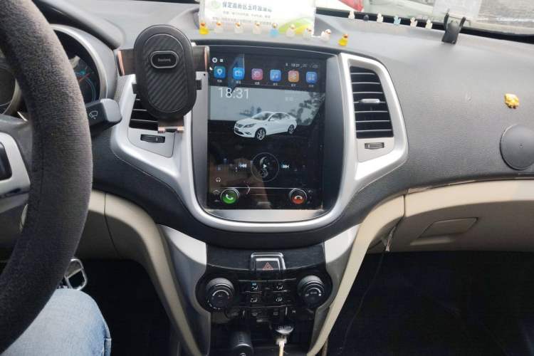 Used CHANGAN Eado 2012 1.6L Manual Luxury Model China IV Standard Audio And AC Panel