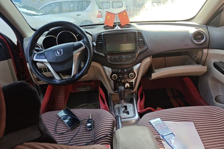 Used CHANGAN Eado 2012 1.6L Automatic Luxury Version China IV Standard Center Console