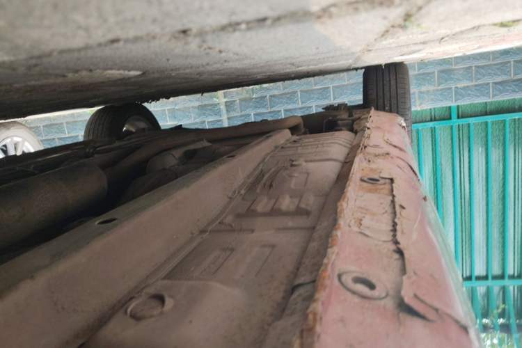 Used CHANGAN Eado 2012 1.6L Manual Luxury Model China IV Standard Chassis Front Right