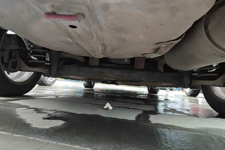 Used CHANGAN Eado 2012 1.6L Manual Luxury Model China IV Standard Chassis Rear