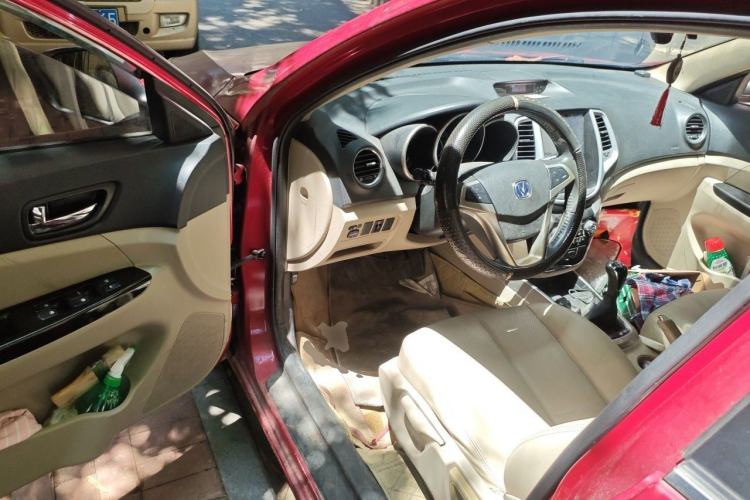 Used CHANGAN Eado 2012 1.6L Manual Luxury Model China IV Standard Driver Seat