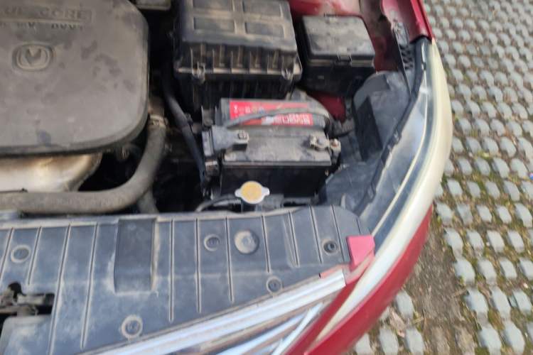 Used CHANGAN Eado 2012 1.6L Manual Luxury Model China IV Standard Engine Bay Left