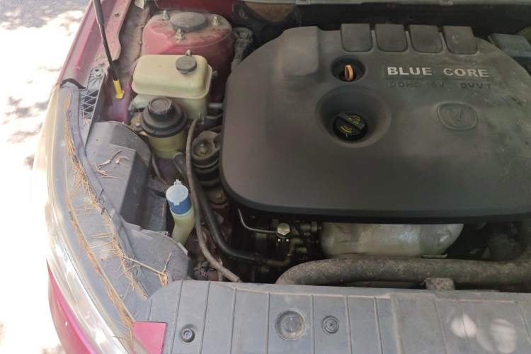 Used CHANGAN Eado 2012 1.6L Manual Luxury Model China IV Standard Engine Bay Right