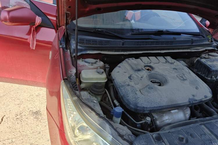 Used CHANGAN Eado 2012 1.6L Automatic Luxury Version China IV Standard Engine Bay Right