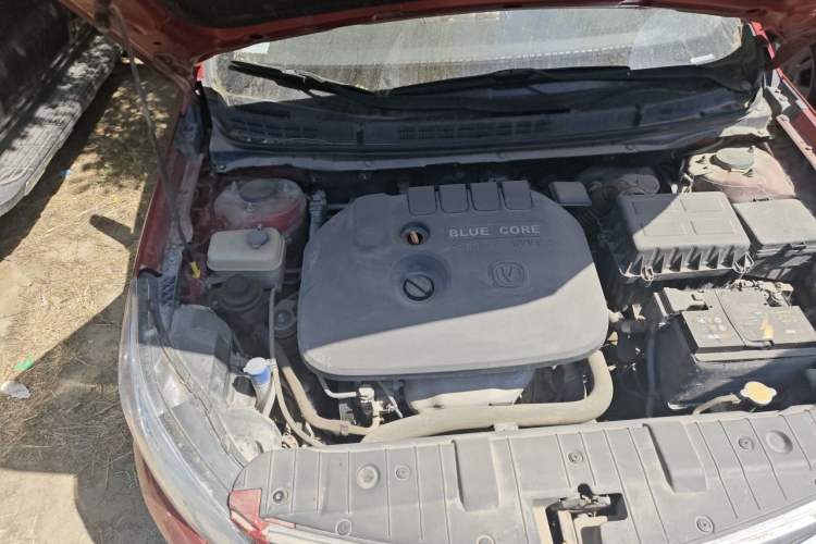 Used CHANGAN Eado 2012 1.6L Manual Luxury Version China IV Standard Engine Bay Right
